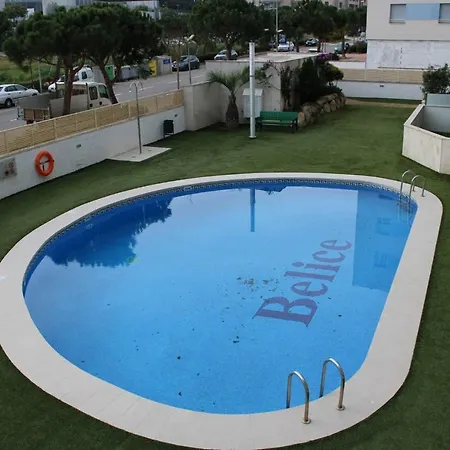 Comfortable Sunny With Swimming-pool *