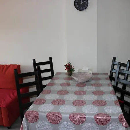 Апартаменти Comfortable Sunny With Swimming-pool *