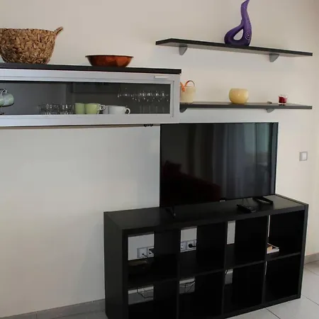 Comfortable Sunny With Swimming-pool Apartmán Lloret de Mar