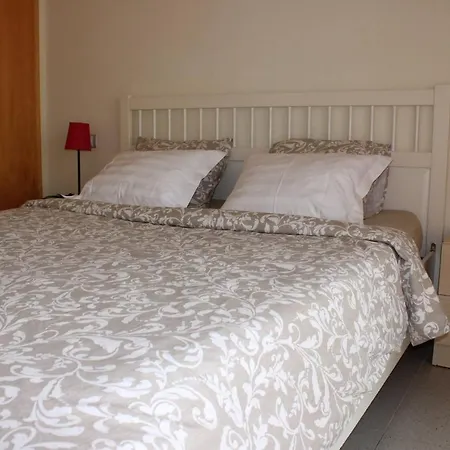 Apartmán Comfortable Sunny With Swimming-pool